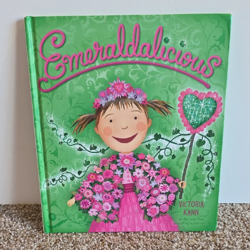 Goldilicious and Emeraldalicious By Victoria Kann Hardcover Books